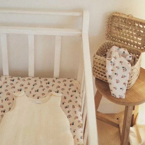 Cocoeko Linge De Lit Bébé Drap Housse En Coton Bio Poires D'automne (60 X 120 Cm) 5 Cocoeko Linge De Lit Bébé Drap Housse En Coton Bio Poires D'automne (60 X 120 Cm) – Image 3