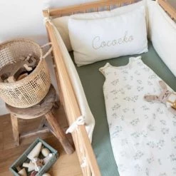 Cocoeko Linge De Lit Bébé Drap Housse Gaze De Coton Vert Sauge (60 X 120 Cm) 9 Cocoeko Linge De Lit Bébé Drap Housse Gaze De Coton Vert Sauge (60 X 120 Cm) -Linge de lit bébé Soldes drap housse gaze de coton vert sauge 60 x 120 cm 1