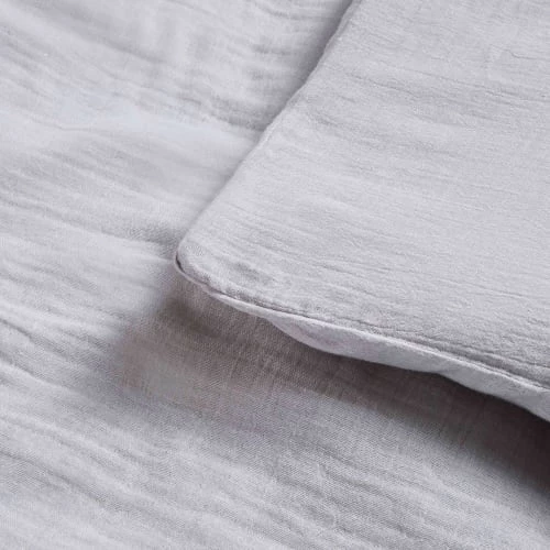 Baby Fox Linge De Lit Bébé Parure De Lit Double Gaze De Coton Bio Gris Perle 100x140cm 5 Baby Fox Linge De Lit Bébé Parure De Lit Double Gaze De Coton Bio Gris Perle 100x140cm – Image 3