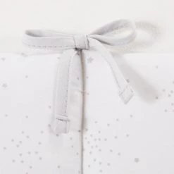 Maisons Du Monde Tours De Lit Bébé Tour De Lit Bébé En Coton Gris Et Blanc -Linge de lit bébé Soldes tour de lit bebe en coton gris et blanc 1000 7 24 181941 3