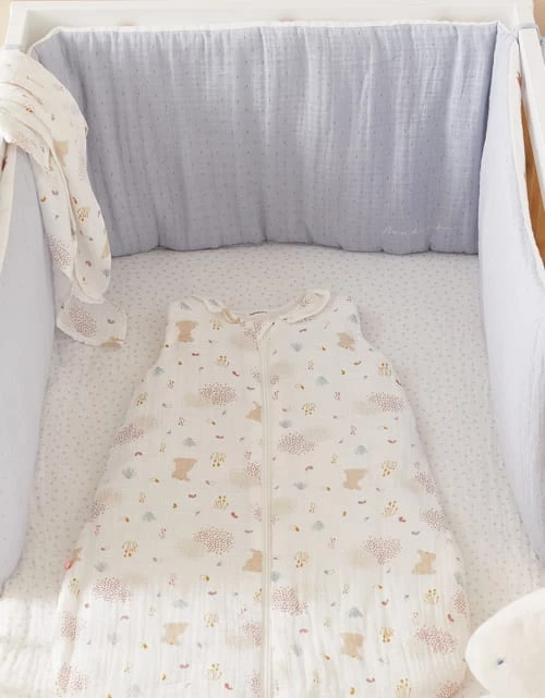 Noukie's Tours De Lit Bébé Tour De Lit Réversible En Mousseline De Coton Bio Jungle 4 Noukie's Tours De Lit Bébé Tour De Lit Réversible En Mousseline De Coton Bio Jungle – Image 2