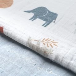 Noukie's Tours De Lit Bébé Tour De Lit Réversible En Mousseline De Coton Bio Jungle 12 Noukie's Tours De Lit Bébé Tour De Lit Réversible En Mousseline De Coton Bio Jungle -Linge de lit bébé Soldes tour de lit reversible en mousseline de coton bio jungle 4