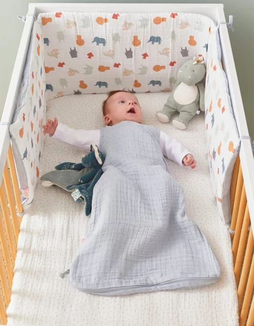 Noukie's Tours De Lit Bébé Tour De Lit Réversible En Mousseline De Coton Bio Jungle 8 Noukie's Tours De Lit Bébé Tour De Lit Réversible En Mousseline De Coton Bio Jungle – Image 6